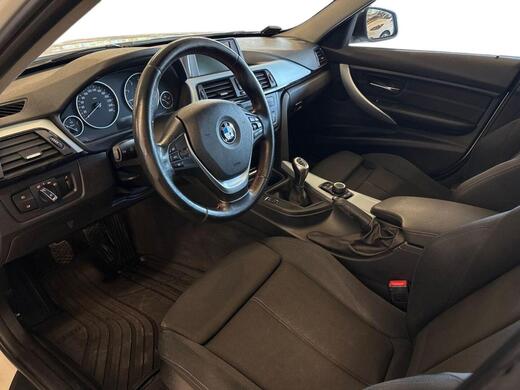 BMW 320 vaihtoauto