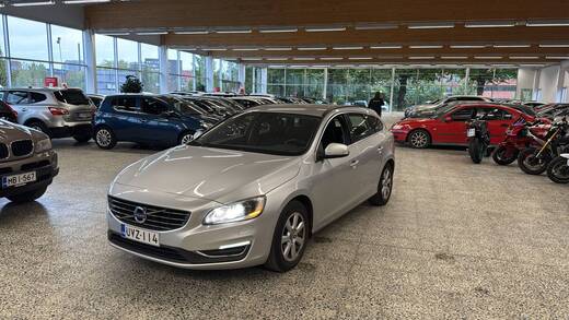 Volvo V60 vaihtoauto