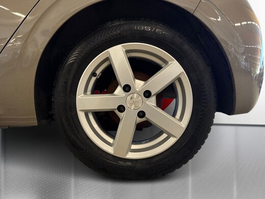 Peugeot 208 vaihtoauto