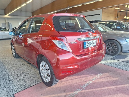 Toyota Yaris vaihtoauto