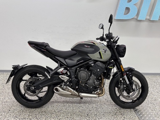 Triumph TR vaihtoauto