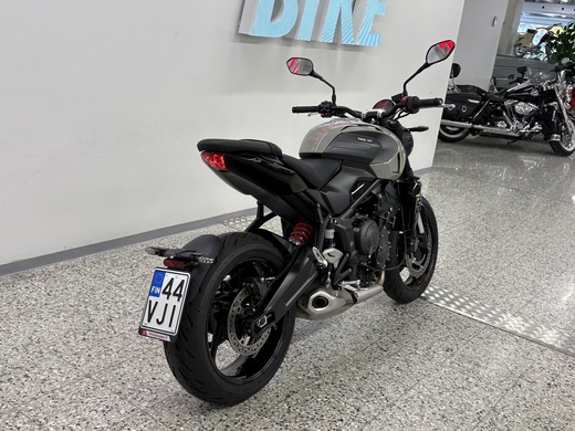 Triumph TR vaihtoauto