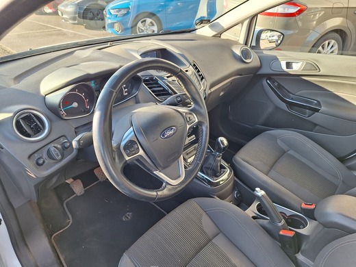 Ford Fiesta vaihtoauto