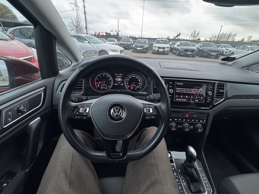 Volkswagen Golf Sportsvan vaihtoauto