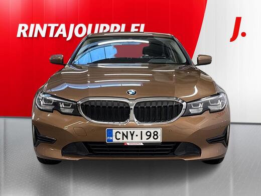 BMW 330 vaihtoauto