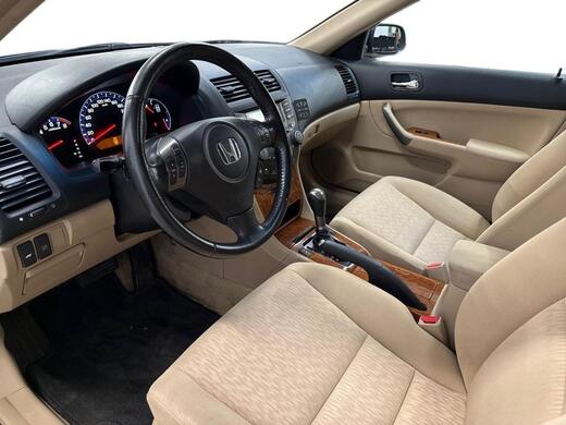 Honda Accord vaihtoauto