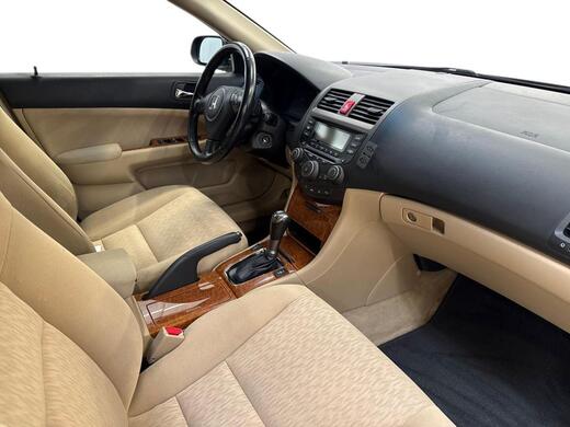 Honda Accord vaihtoauto