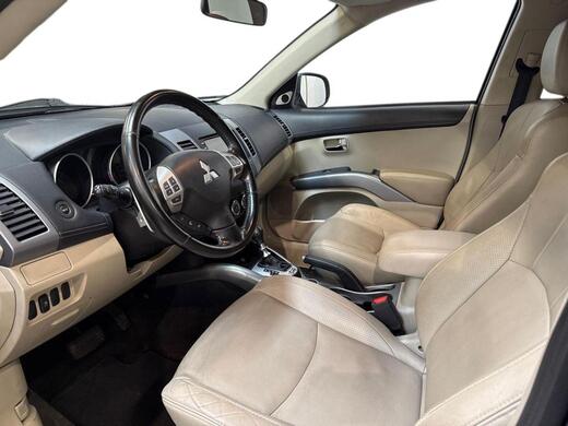 Mitsubishi Outlander vaihtoauto