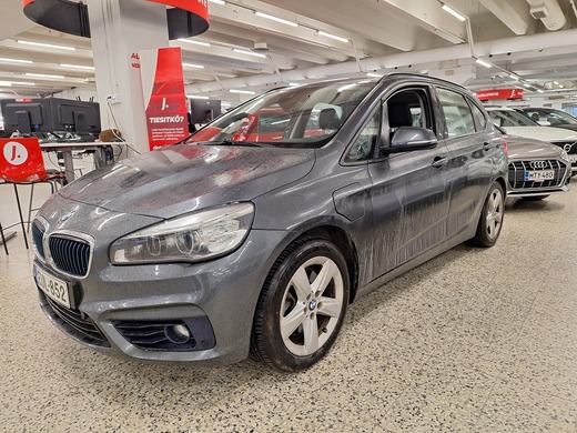 BMW 225 vaihtoauto