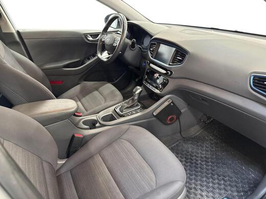 Hyundai IONIQ hybrid vaihtoauto