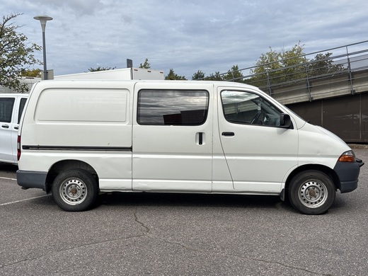 Toyota Hiace vaihtoauto