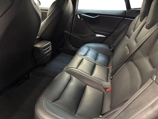 Tesla Model S vaihtoauto