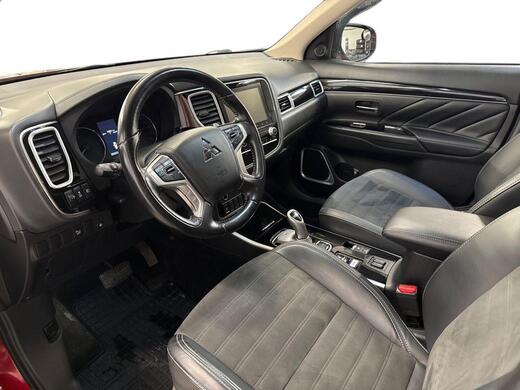 Mitsubishi Outlander PHEV vaihtoauto