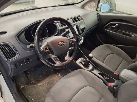 Kia Rio vaihtoauto