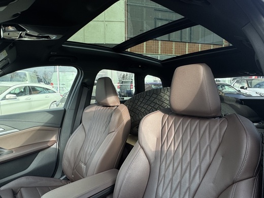 BMW iX1 vaihtoauto