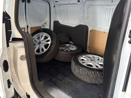 Ford Transit Connect vaihtoauto