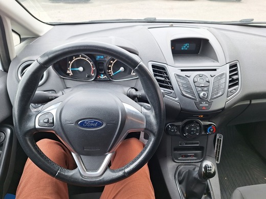 Ford Fiesta vaihtoauto