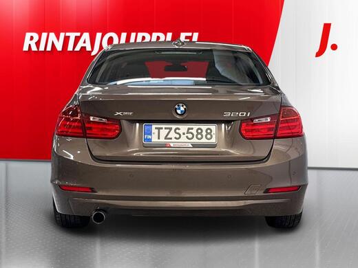 BMW 320 vaihtoauto