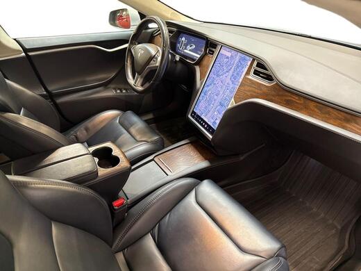 Tesla Model S vaihtoauto