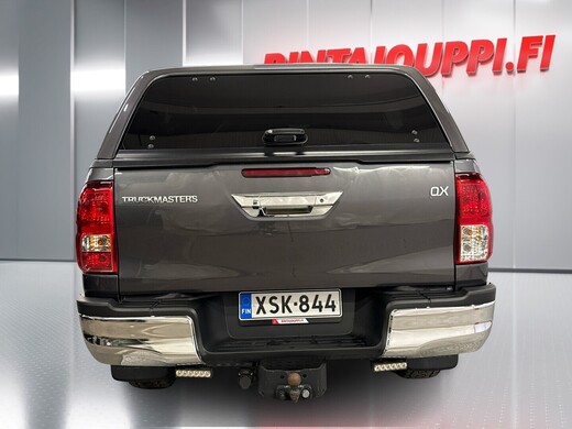 Toyota Hilux vaihtoauto