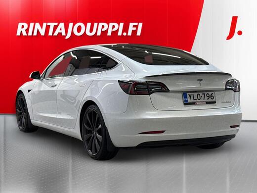 Tesla Model 3 vaihtoauto