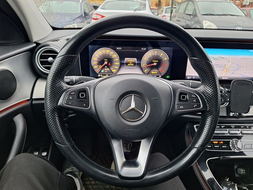 Mercedes-Benz E vaihtoauto