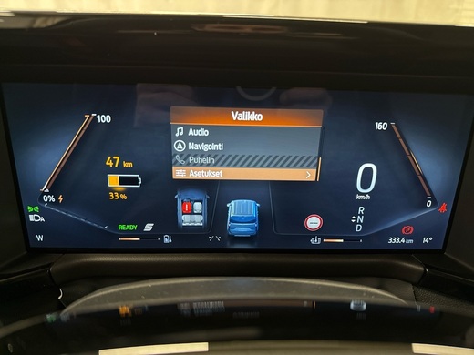 Ford Tourneo Courier vaihtoauto