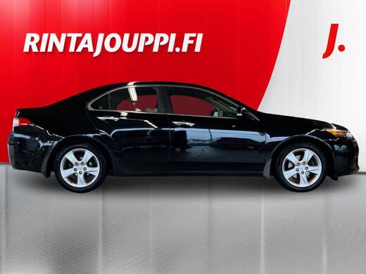 Honda Accord vaihtoauto