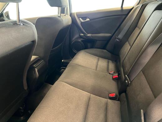 Honda Accord vaihtoauto