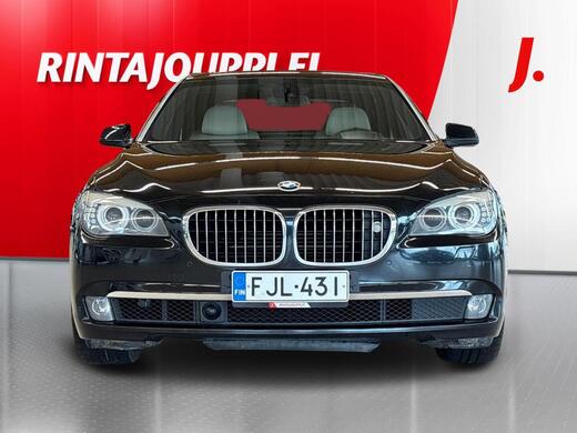 BMW 750 vaihtoauto