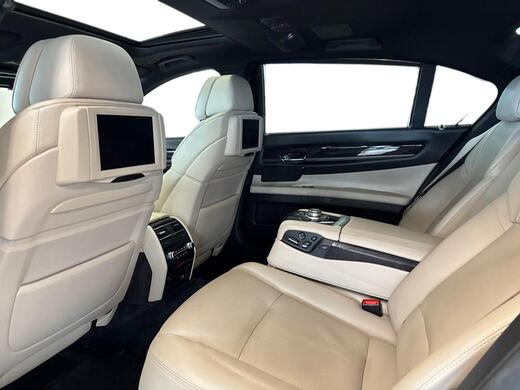 BMW 750 vaihtoauto