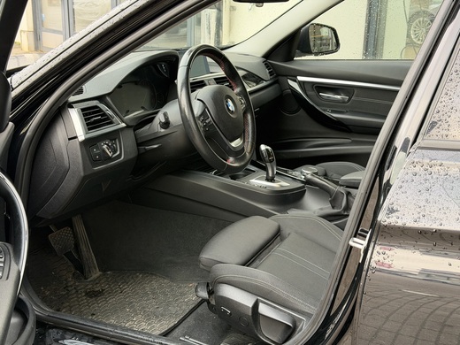 BMW 320 vaihtoauto