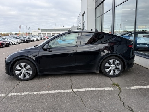 Tesla Model Y vaihtoauto