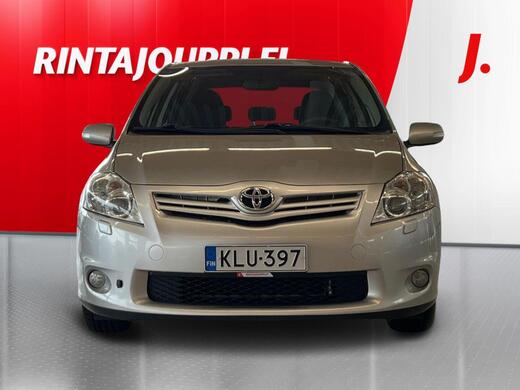 Toyota Auris vaihtoauto