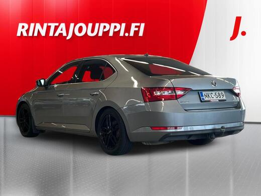 Skoda Superb vaihtoauto