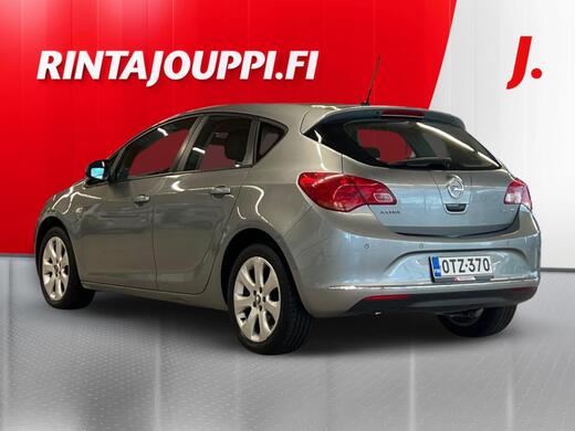Opel Astra vaihtoauto