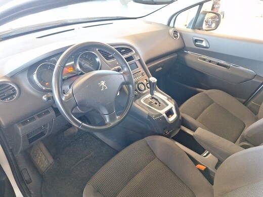 Peugeot 5008 vaihtoauto