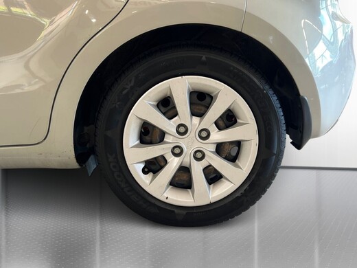 Kia Rio vaihtoauto