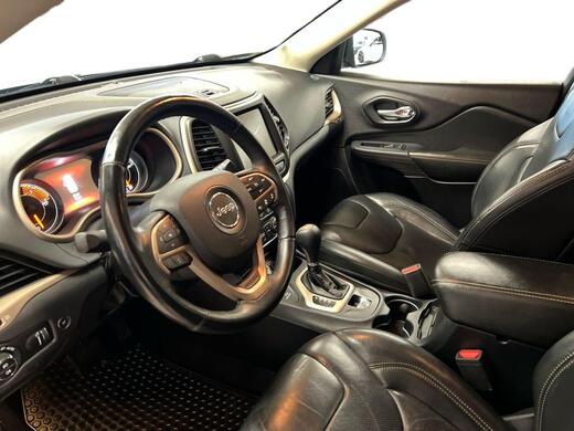 Jeep Cherokee vaihtoauto