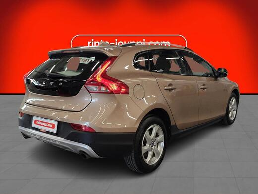 Volvo V40 Cross Country vaihtoauto