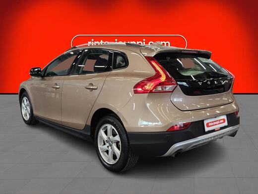 Volvo V40 Cross Country vaihtoauto