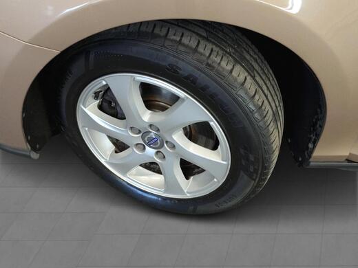 Volvo V40 Cross Country vaihtoauto