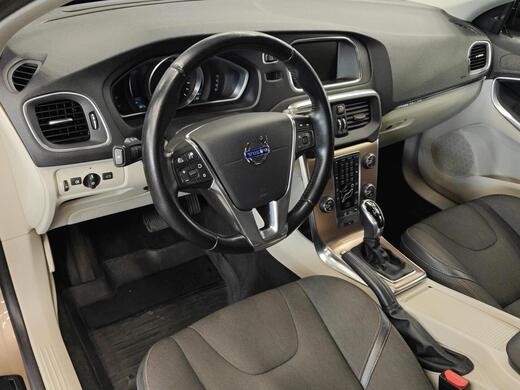 Volvo V40 Cross Country vaihtoauto
