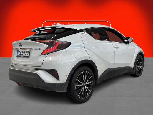 Toyota C-HR vaihtoauto