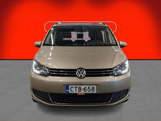Volkswagen Touran vaihtoauto