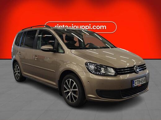 Volkswagen Touran vaihtoauto