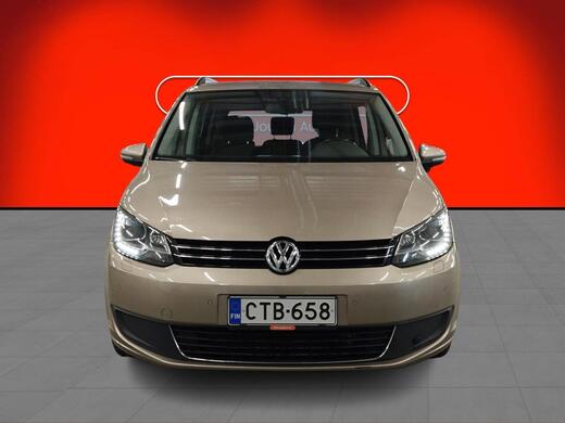Volkswagen Touran vaihtoauto