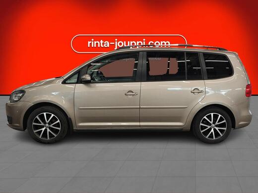 Volkswagen Touran vaihtoauto