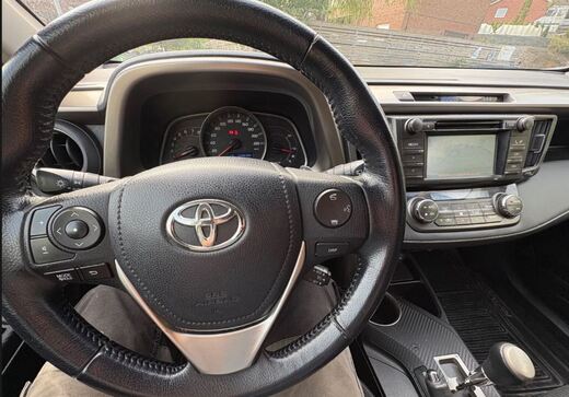 Toyota RAV4 vaihtoauto
