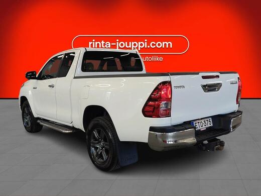 Toyota Hilux vaihtoauto